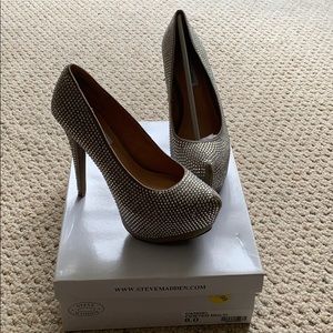 Steve Madden Damsel Pewter Pumps Sz 8